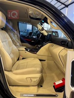 تۆیۆتا لاند کروزەر